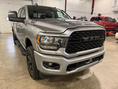 Billet Silver Metallic Clearcoat 2024 RAM 2500 Big Horn Crew Cab 4x4 6'4' Box
