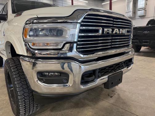 2022 RAM 2500 Laramie Crew Cab 4x4 6'4' Box