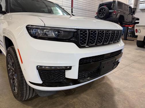 2023 Jeep Grand Cherokee L Summit