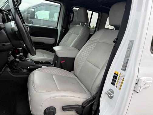 White 2022 Jeep Wrangler Unlimited Sahara High Altitude 4x4