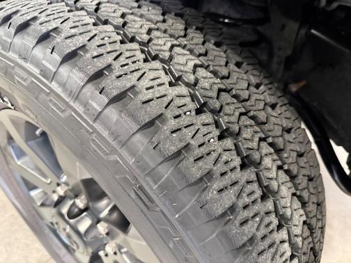 Black 2024 RAM 2500 Big Horn Crew Cab 4x4 6'4' Box