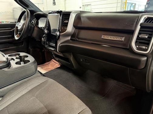 2024 RAM 2500 Big Horn Crew Cab 4x4 6'4' Box