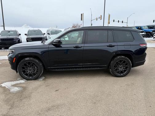 2024 Jeep Grand Cherokee L Summit