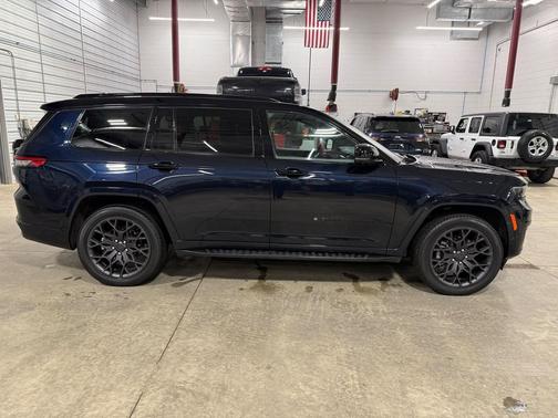 2024 Jeep Grand Cherokee L Summit