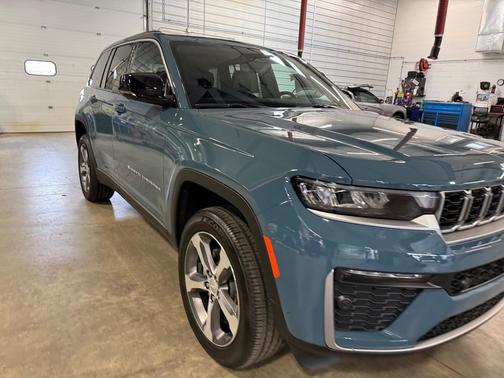 Steel Blue 2026 Jeep Grand Cherokee Limited