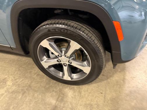 Steel Blue 2026 Jeep Grand Cherokee Limited