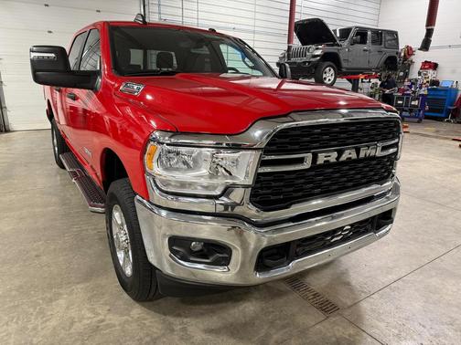 2024 RAM 2500 Big Horn Crew Cab 4x4 6'4' Box