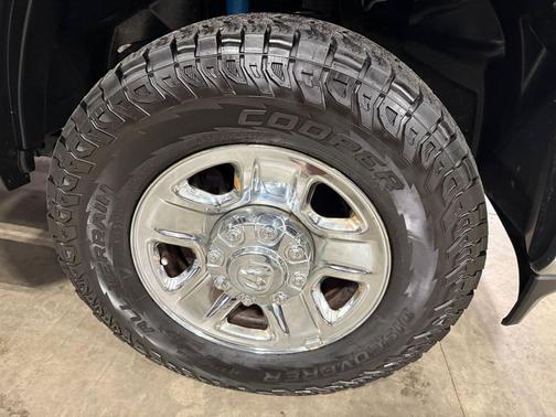 2021 RAM 2500 Tradesman Crew Cab 4x4 6'4' Box