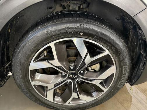 2020 Kia Sportage EX