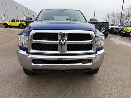 2018 RAM 2500 Tradesman Crew Cab 4x4 6'4' Box