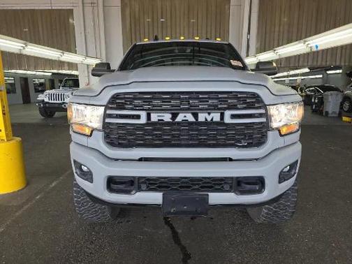 2022 RAM 2500 Big Horn Crew Cab 4x4 6'4' Box