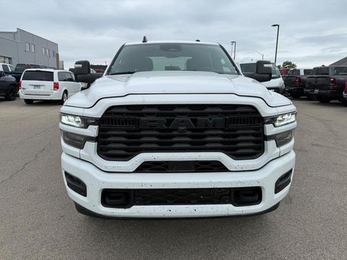 Bright White Clearcoat 2025 RAM 2500 Big Horn Crew Cab 4x4 6'4' Box