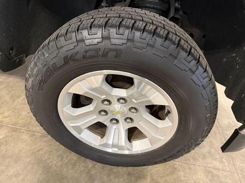 Summit White 2015 Chevrolet Silverado 1500 2LT