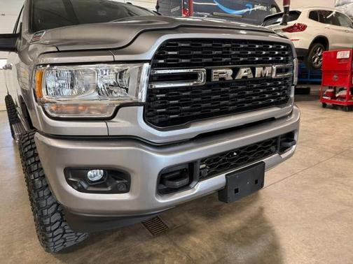 Billet Silver Metallic Clearcoat 2024 RAM 2500 Big Horn Crew Cab 4x4 6'4' Box