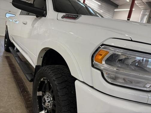 2022 RAM 2500 Laramie Mega Cab 4x4 6'4' Box