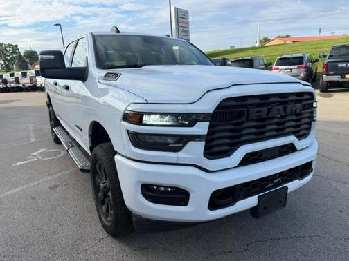 Bright White Clearcoat 2026 RAM 2500 Big Horn Crew Cab 4x4 6'4' Box