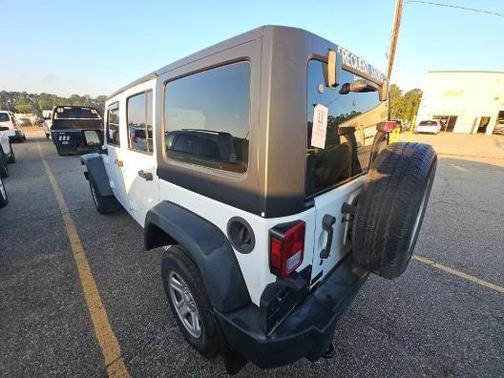 Bright White Clearcoat 2017 Jeep Wrangler Unlimited Sport RHD