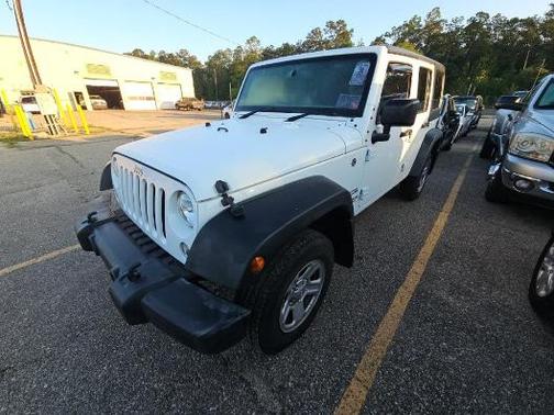 Bright White Clearcoat 2017 Jeep Wrangler Unlimited Sport RHD