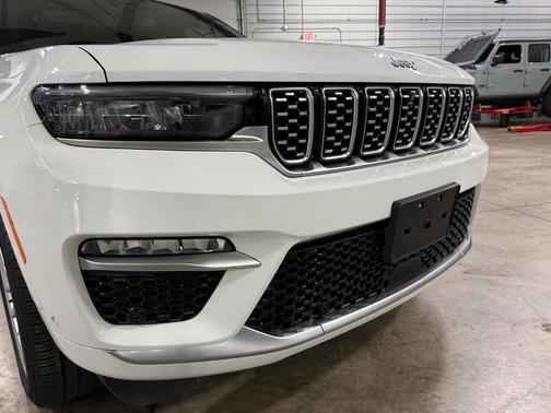 2023 Jeep Grand Cherokee 4xe Summit