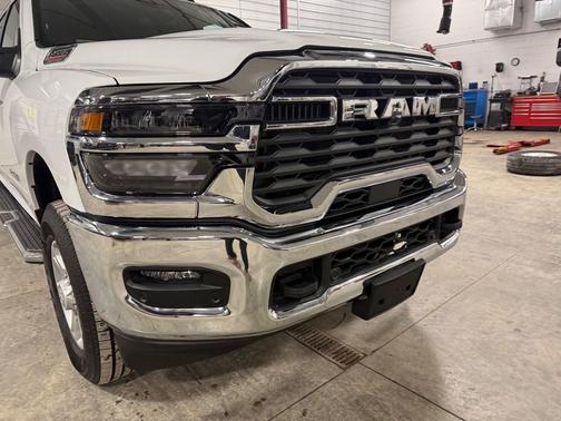 2025 RAM 2500 Big Horn Crew Cab 4x4 6'4' Box