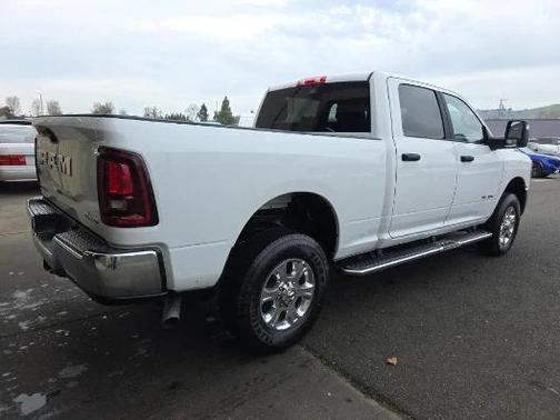 2025 RAM 2500 Big Horn Crew Cab 4x4 6'4' Box