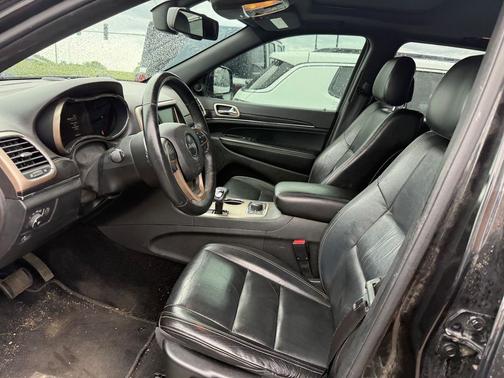 Brilliant Black Crystal Pearlcoat 2014 Jeep Grand Cherokee Limited