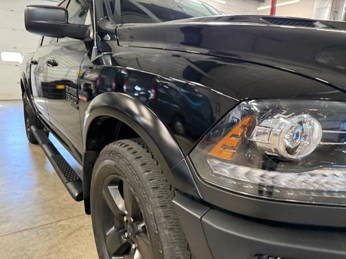 2019 RAM 1500 Classic Warlock Crew Cab 4x4 5'7' Box