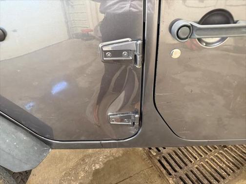 2014 Jeep Wrangler Unlimited Sport RHD