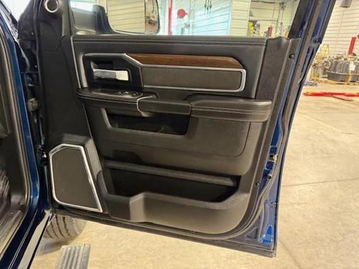 2022 RAM 2500 Laramie Mega Cab 4x4 6'4' Box