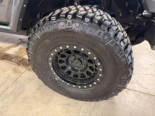 Granite Crystal Metallic Clearcoat 2021 Jeep Gladiator Willys 4x4