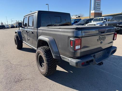 Granite Crystal Metallic Clearcoat 2021 Jeep Gladiator Willys 4x4
