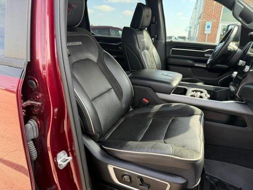 Delmonico Red Pearlcoat 2022 RAM 1500 Laramie