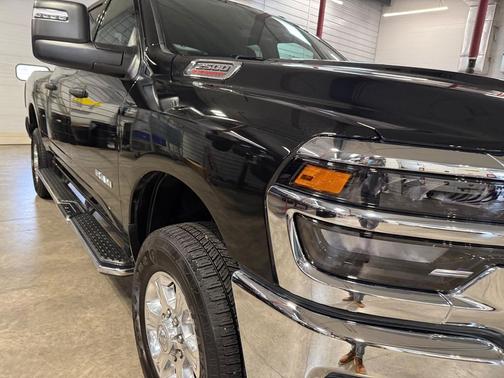 Black 2026 RAM 2500 Big Horn Crew Cab 4x4 6'4' Box