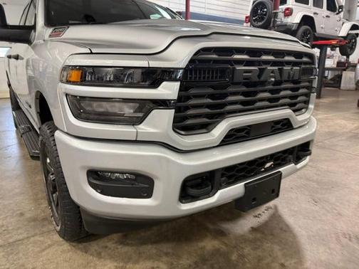 Silver Zynith 2026 RAM 2500 Big Horn Crew Cab 4x4 6'4' Box
