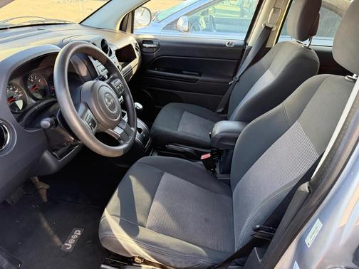 2011 Jeep Compass Sport