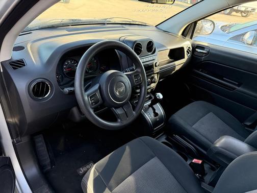 2011 Jeep Compass Sport