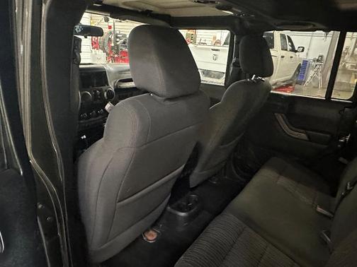2011 Jeep Wrangler Unlimited Sport