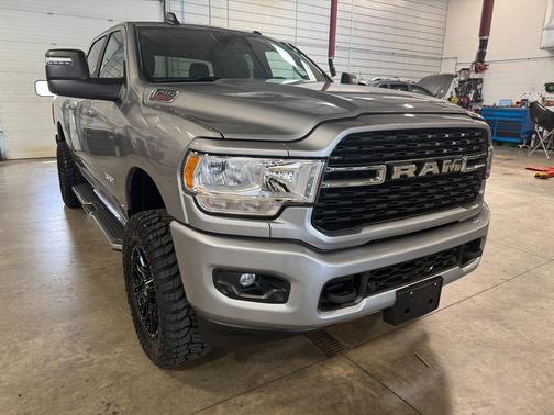 Billet Silver Metallic Clearcoat 2024 RAM 2500 Big Horn Crew Cab 4x4 6'4' Box