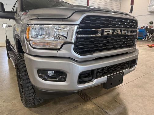Billet Silver Metallic Clearcoat 2024 RAM 2500 Big Horn Crew Cab 4x4 6'4' Box