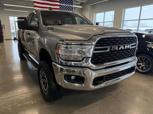 2024 RAM 2500 Big Horn Crew Cab 4x4 6'4' Box