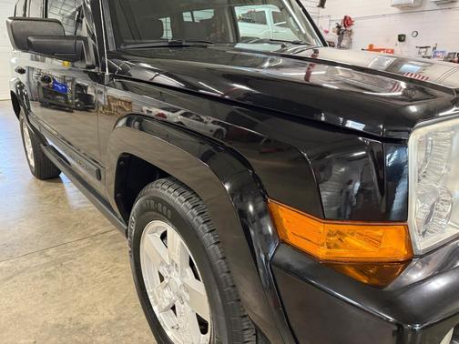 2008 Jeep Commander Sport