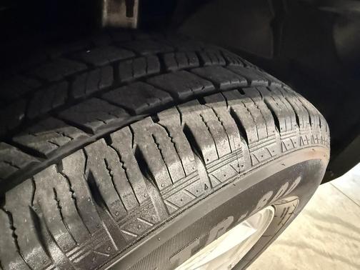 2008 Jeep Commander Sport