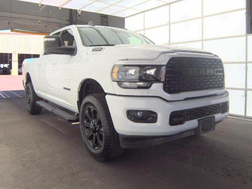 Bright White Clearcoat 2024 RAM 2500 Big Horn Crew Cab 4x4 6'4' Box