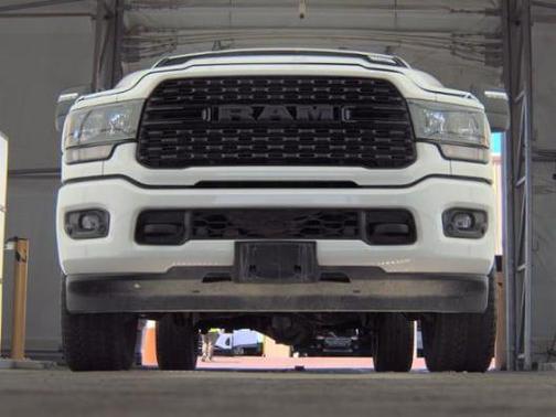Bright White Clearcoat 2024 RAM 2500 Big Horn Crew Cab 4x4 6'4' Box