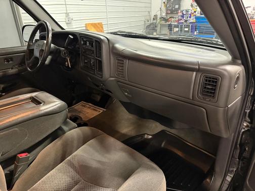 2005 Chevrolet Silverado 1500 LS Crew Cab