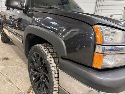 2005 Chevrolet Silverado 1500 LS Crew Cab