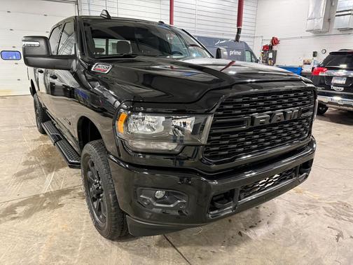 2024 RAM 2500 Big Horn Crew Cab 4x4 6'4' Box