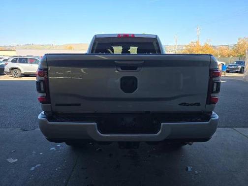 2024 RAM 2500 Big Horn Crew Cab 4x4