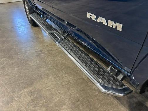 Patriot Blue Pearlcoat 2022 RAM 2500 Laramie Crew Cab 4x4 6'4' Box