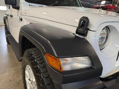 Bright White Clearcoat 2023 Jeep Wrangler Sport